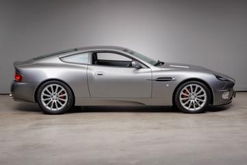 2001 Aston Martin V12 VANTAGE 照片 5