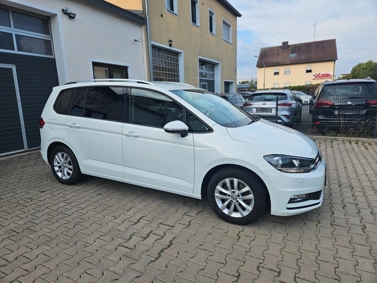 Volkswagen Touran Comfortline BMT/Start-StoppAHK+Navi