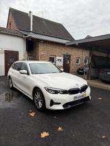 BMW 318i Touring Auto Totwinkel Kamera Parkassistent - BMW 318 in Köln