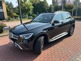 Mercedes-Benz GLC 300 e 4MATIC Autom. - mit Mercedes Garantie - Mercedes-Benz GLC 300 in Köln