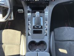 Fahrzeugabbildung DS Automobiles DS 7 Crossback 1.6 E-Tense 300 Performance Line