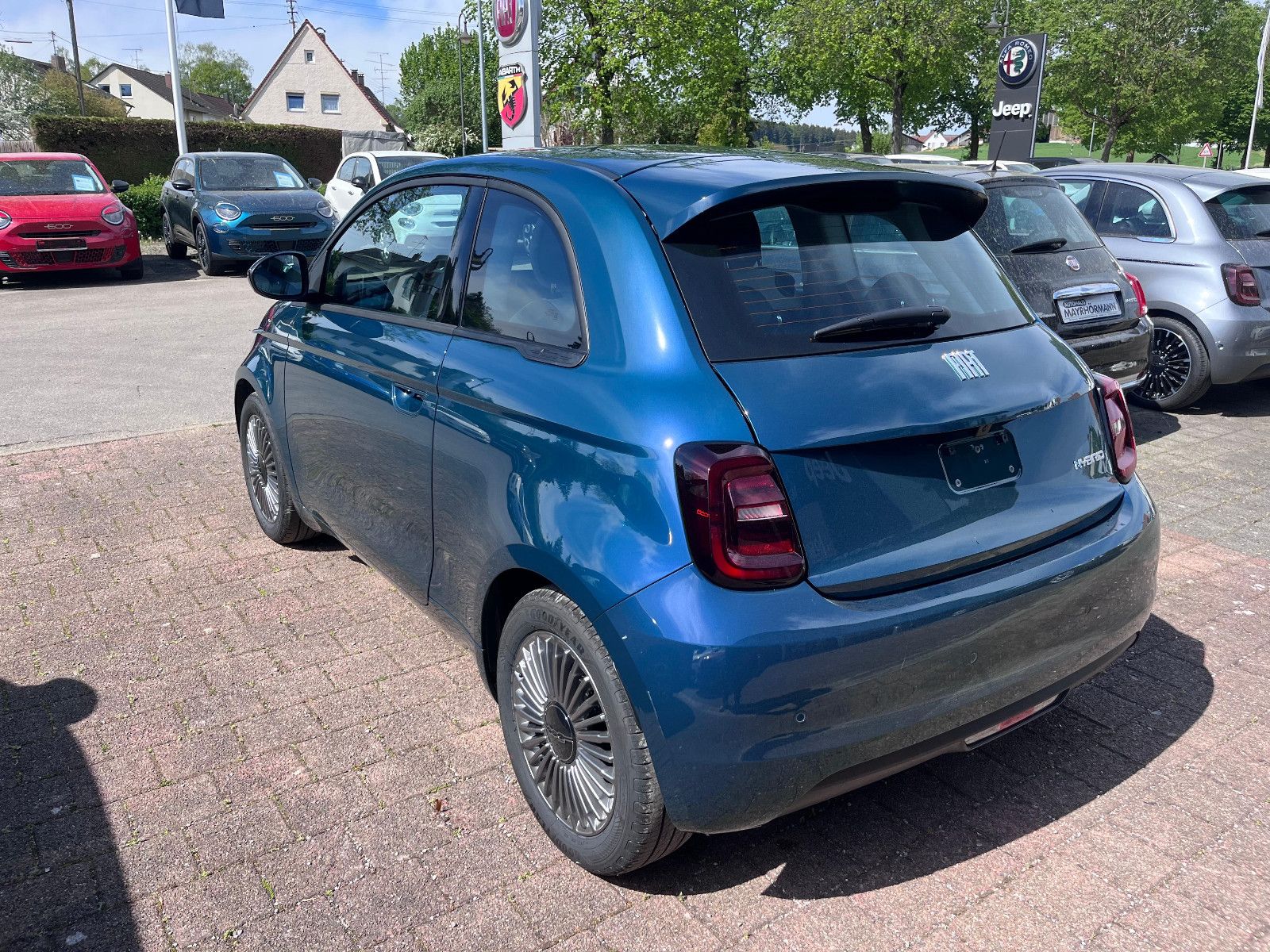 Fahrzeugabbildung Fiat 500 1.0 Hybrid FireFly 48 kW Icon