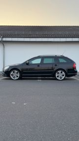 Skoda Octavia 2.0 TFSI RS Combi RS - Skoda aus 2009