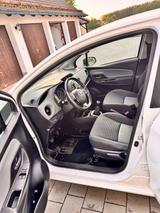 Toyota Yaris 1,0-l-VVT-i Comfort Comfort - Toyota Yaris: Von Privat