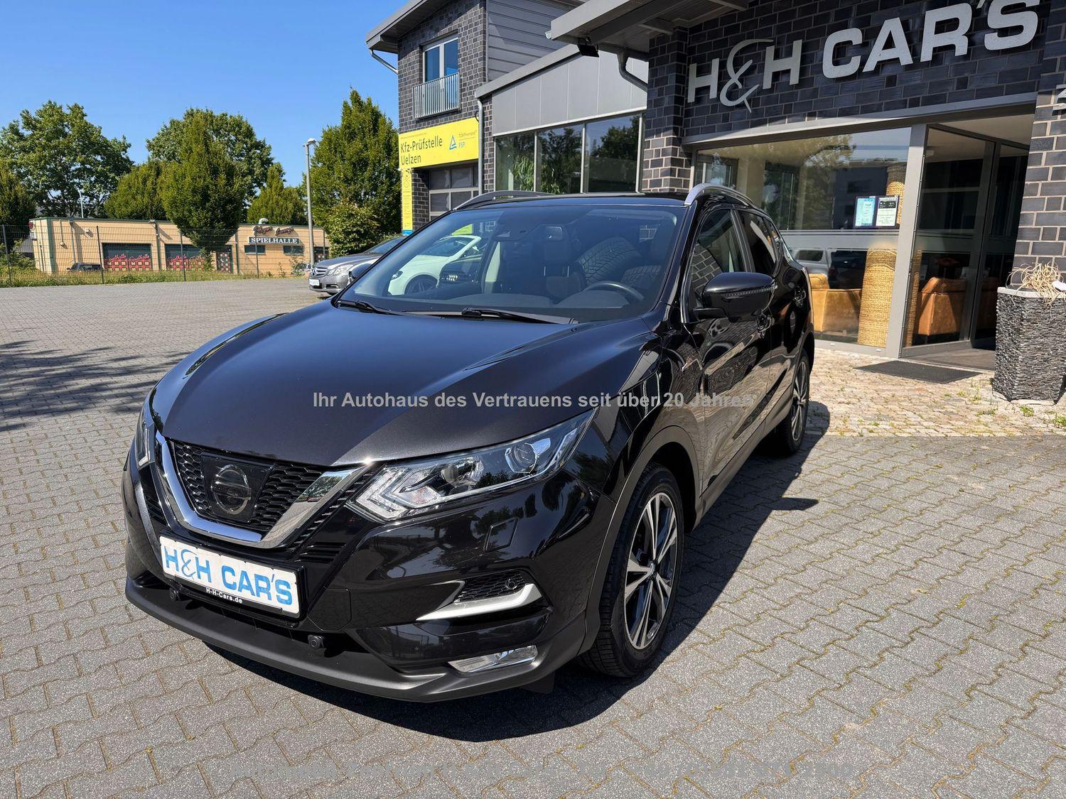 Nissan Qashqai 1.2 16V N-Connecta Pano 360 Kamera Aut. 