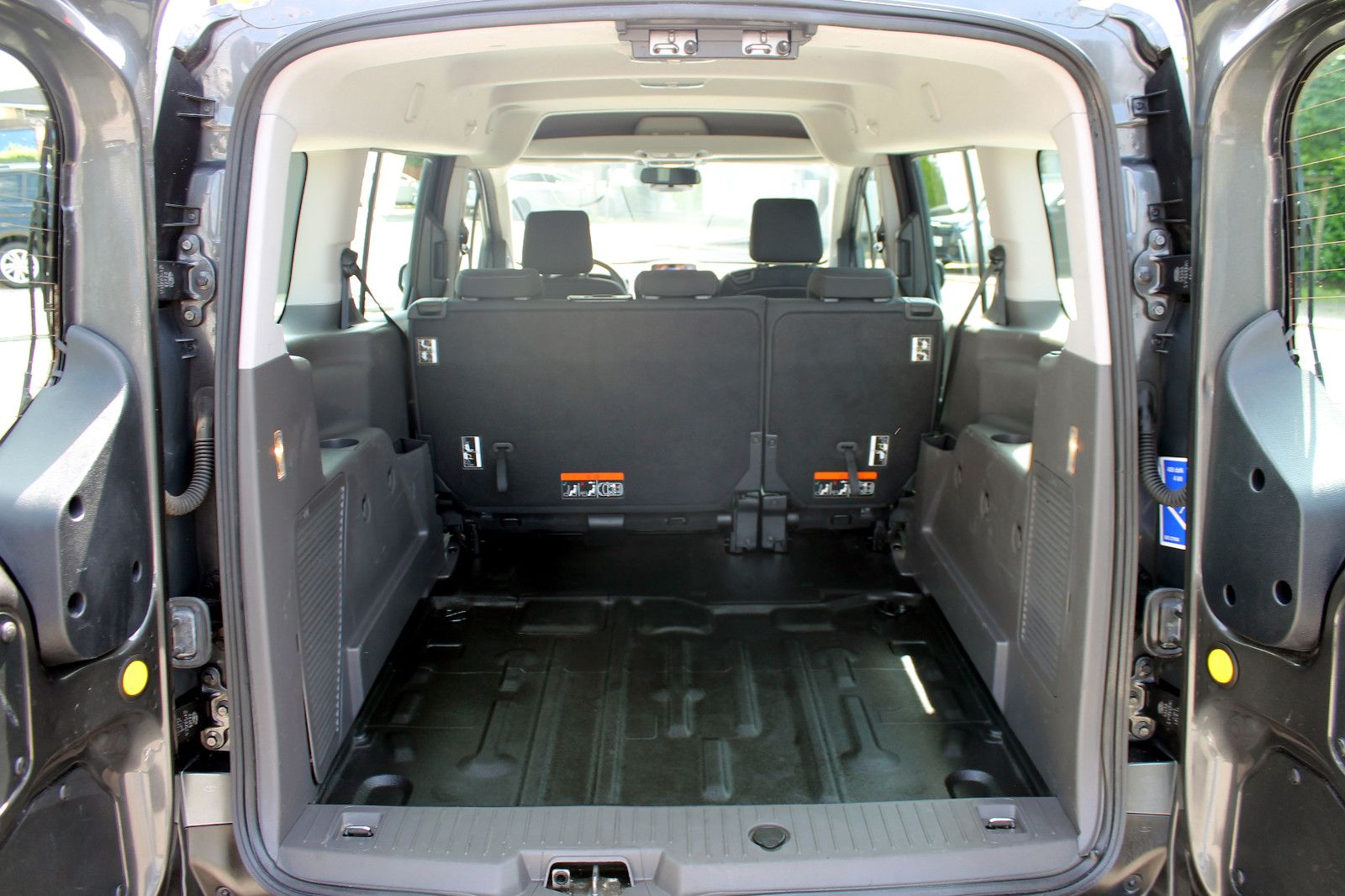 Fahrzeugabbildung Ford Transit Connect 230 L2 Trend KAM KLIMA CarPlay