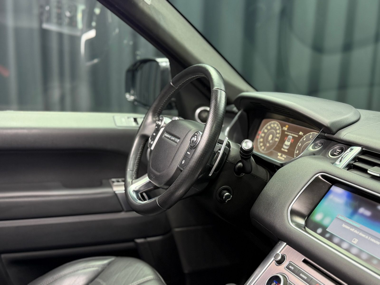 Fahrzeugabbildung Land Rover Range Rover Sport HSE|MERIDIAN|PANO|AHK|LUFT