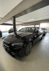 Mercedes-Benz E400 4MATIC | AMG Paket | 330 PS |