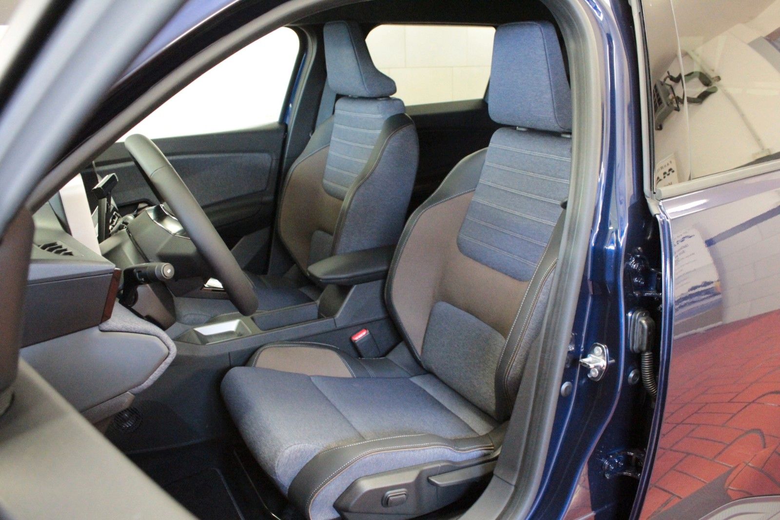 Fahrzeugabbildung Renault R 5  E-Tech Techno 120 Urban Range *Winterpaket*