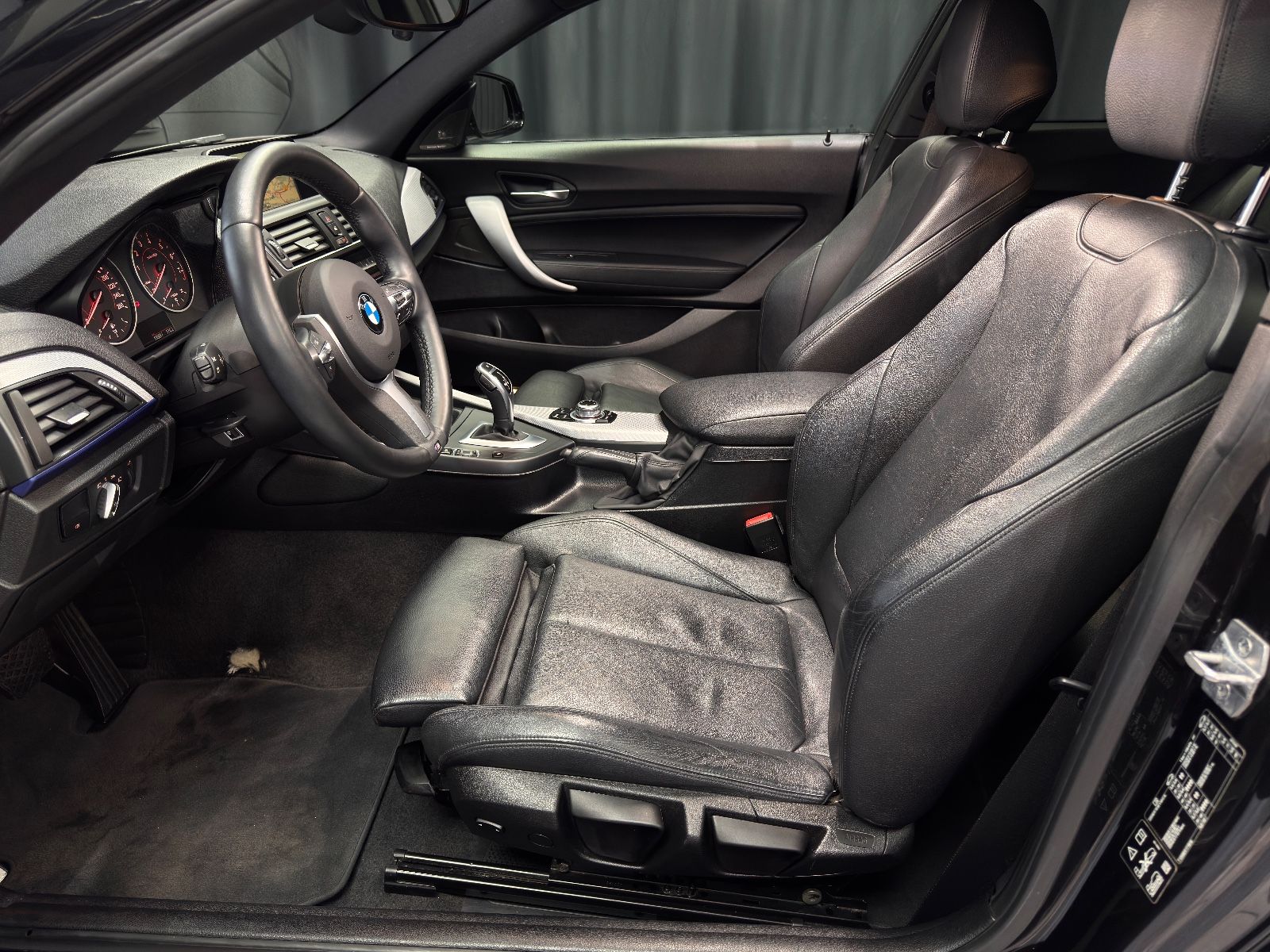 Fahrzeugabbildung BMW M240i Coupe xDrive|M-PERFORMANCE|1.HAND|