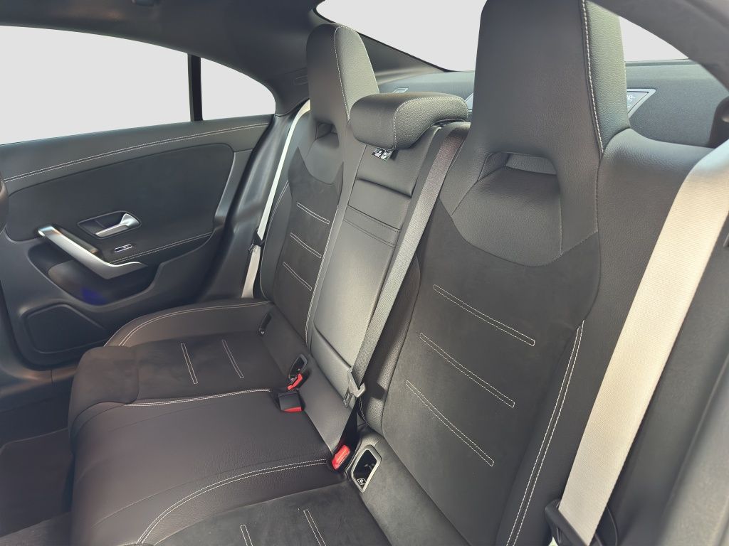 Fahrzeugabbildung Mercedes-Benz CLA 200 Coupé Fernlichtass.*KeyLess*LED*PDC*ACC