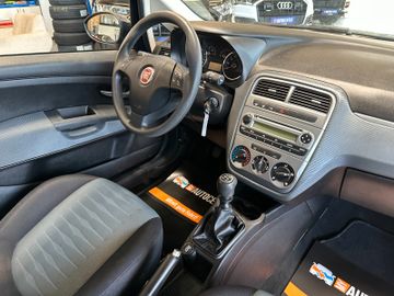 MYAUTOCENTER – Gebraucht- und Jahreswagen mit Werkstattservice in Pfaffenhofen Fiat Grande Punto 1.2 8V Dynamic *TÜV:927*
