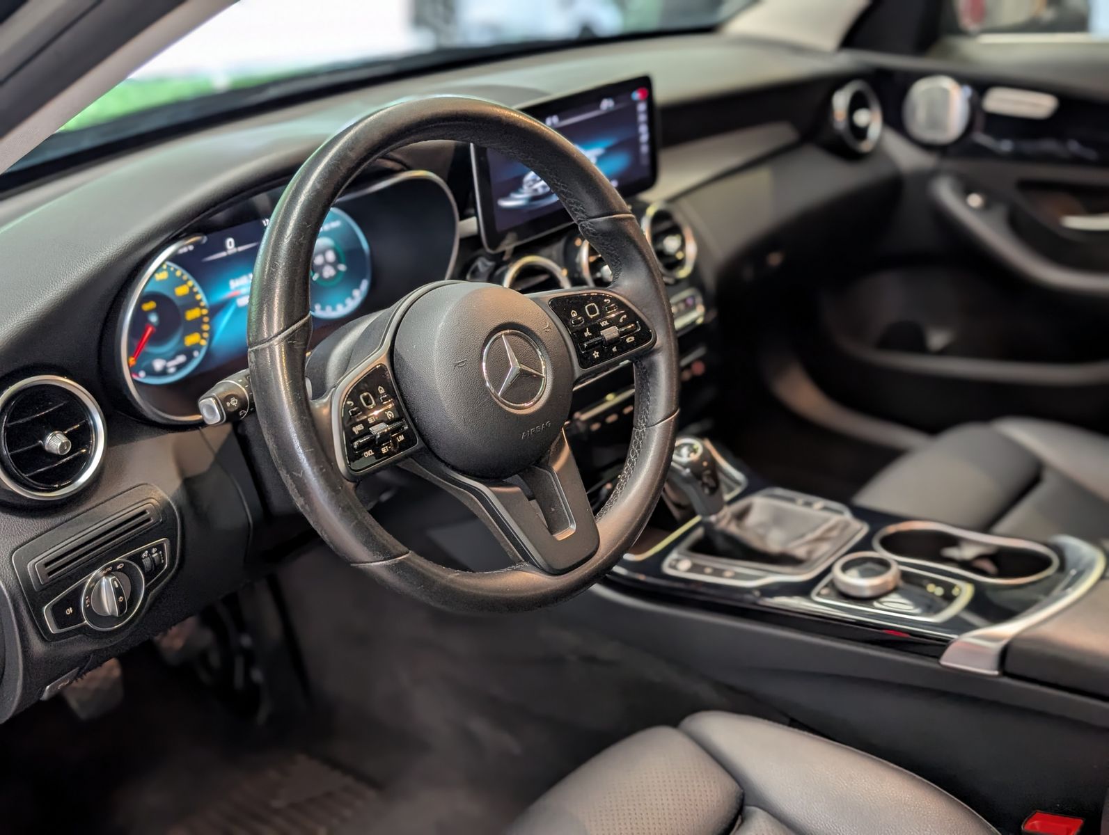 Fahrzeugabbildung Mercedes-Benz C 180 d lim. LED Burmester SHZ Park-Paket Keyles