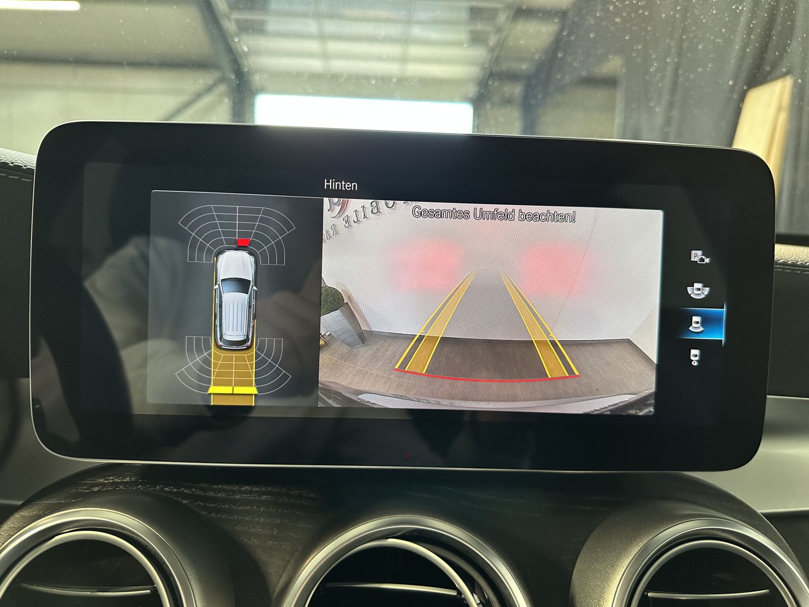 Fahrzeugabbildung Mercedes-Benz GLC 300de 4Matic AMG-Line NAV+LED+ACC+KAM+19ZOLL