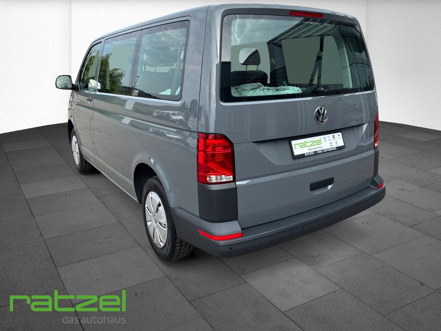 Fahrzeugabbildung Volkswagen T6.1 Transporter KR 2.0 TDI DAB PDC Berganfahras