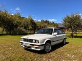 BMW E30 320i Touring