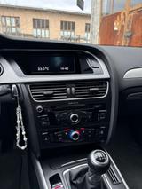 Audi A4 2.0 TFSI quattro Avant - Audi A4 aus 2012: Kombi