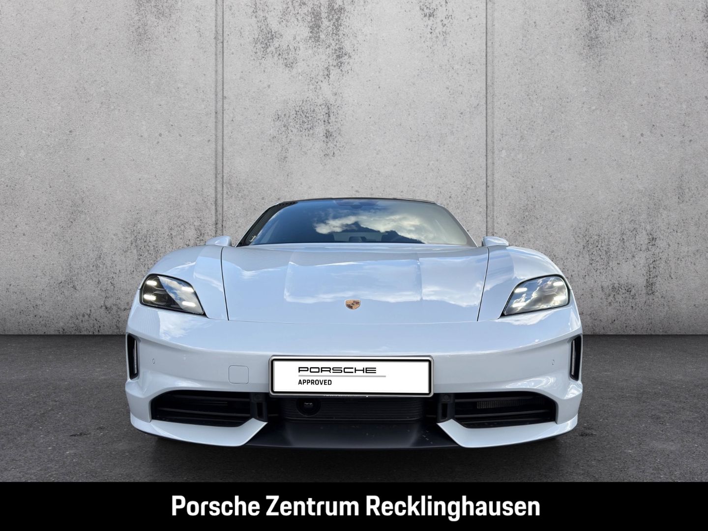 Porsche Taycan Black Edition SportDesign Paket Luftfeder foto 10