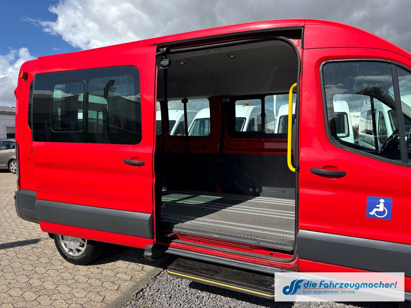 Fahrzeugabbildung Ford Transit Kombi 350 L3 2.2 TDCi DPF *2646 *KLIMA *