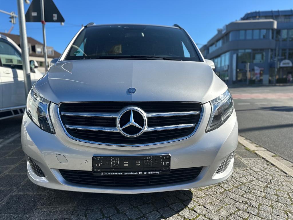 Mercedes-Benz V 220