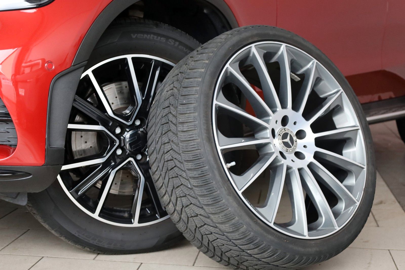 Fahrzeugabbildung Mercedes-Benz GLC 300d 4M AMG Line TLeder,Navi,LED,Panorama,SH