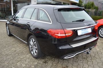 Mercedes-Benz C 180 T CGI  7G-Tronic Avantgarde AHKPanoLEDN