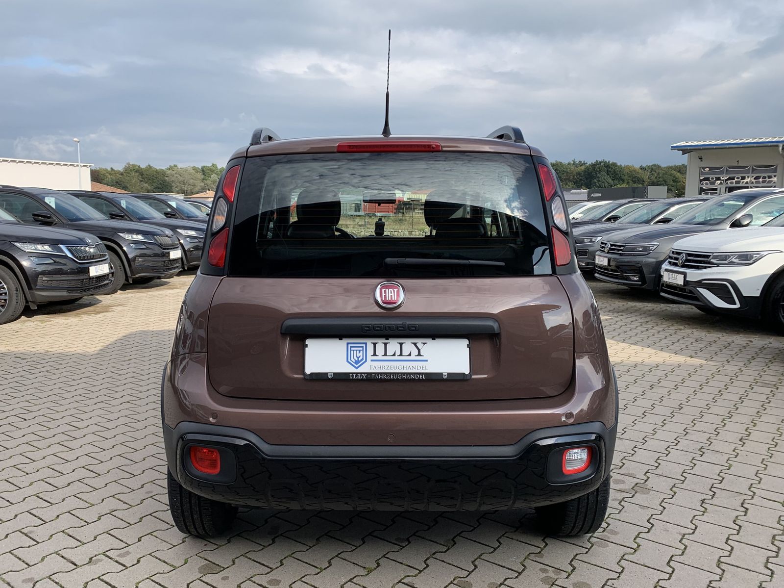 Fahrzeugabbildung Fiat Panda 1.2*Cross*Trussardi*Klima.Aut*ELFH*MFL*PDC