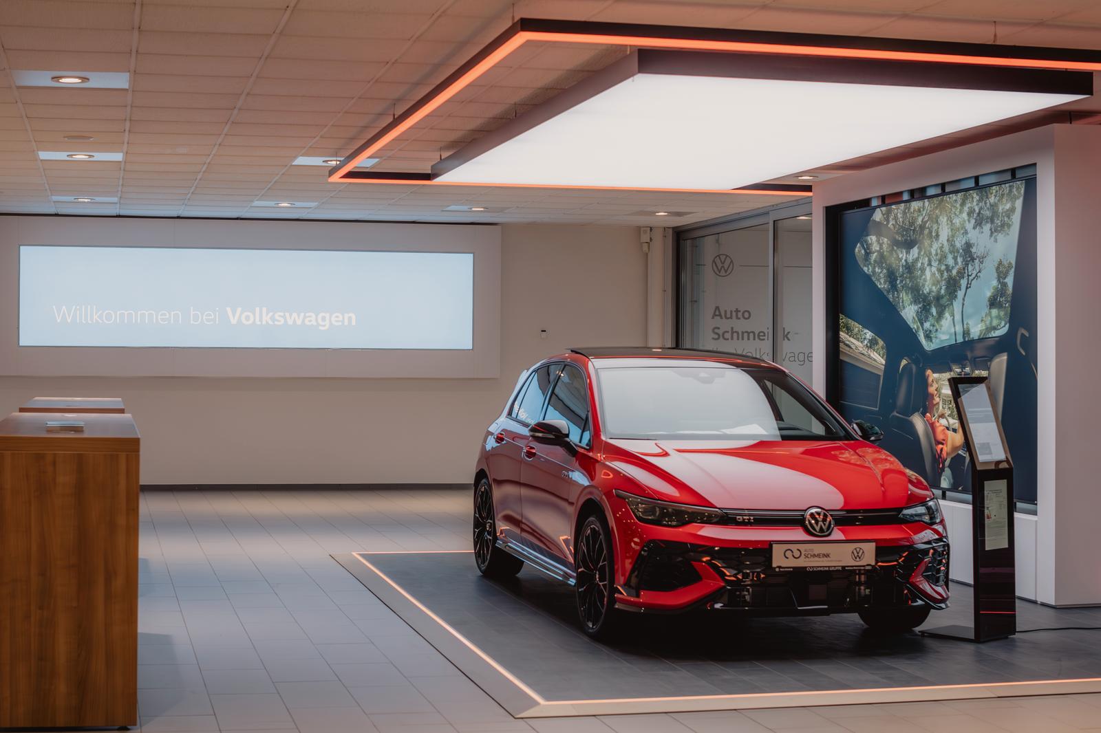 showroom-image-bottom