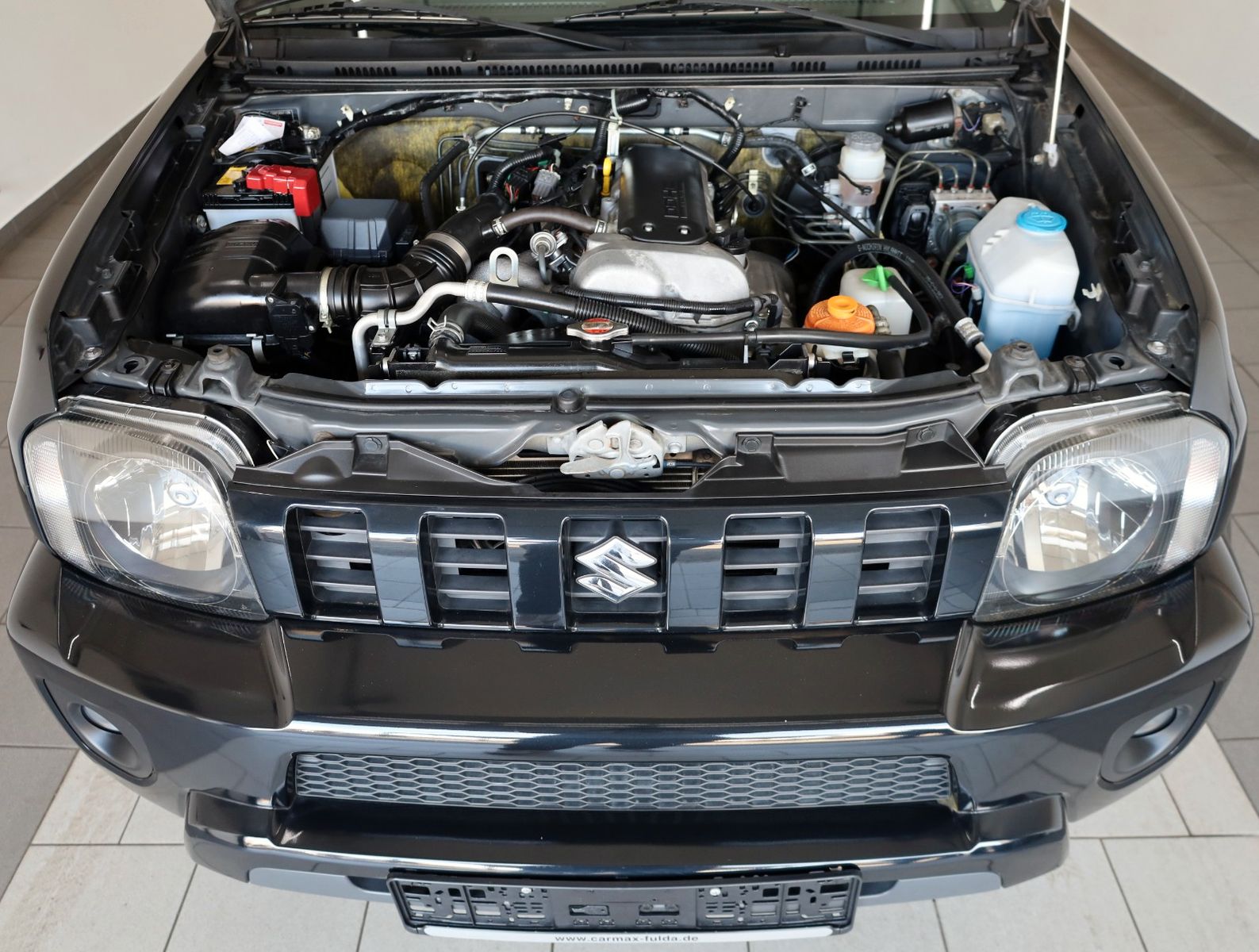 Fahrzeugabbildung Suzuki Jimny Ranger Style 4 Sitzer,AHK,Allwetter Reifen