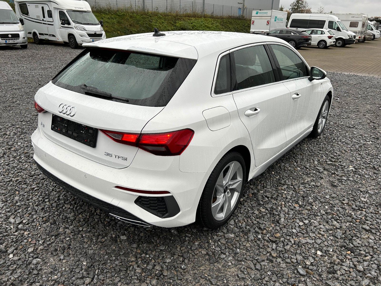 Fahrzeugabbildung Audi A3 Sportback 35 TFSI S-Tronic ACC LED Navi