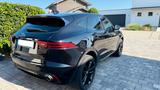 Jaguar E-Pace D240 AWD R-Dynamic SE  ZKD+DPF neu - schwarze Jaguar E-Pace