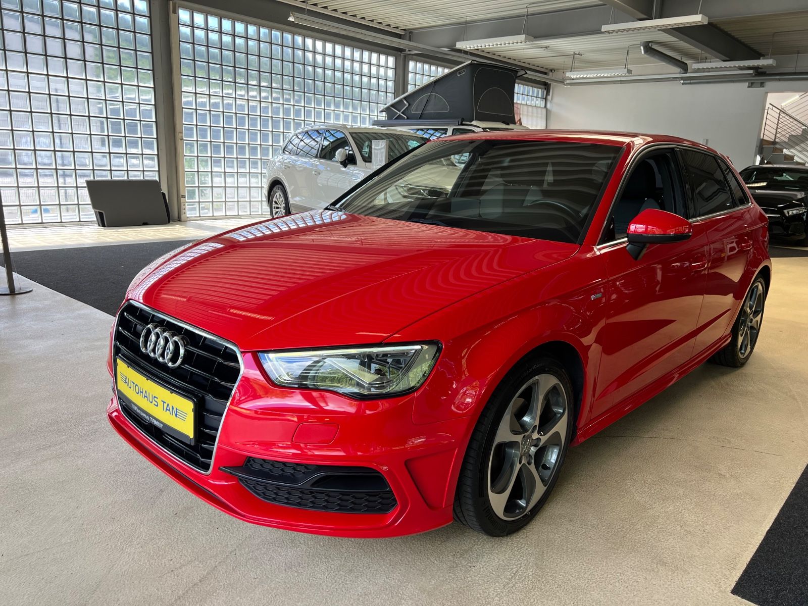 Fahrzeugabbildung Audi A3 Sportback ultra S line Sport *LED/MATRIX*