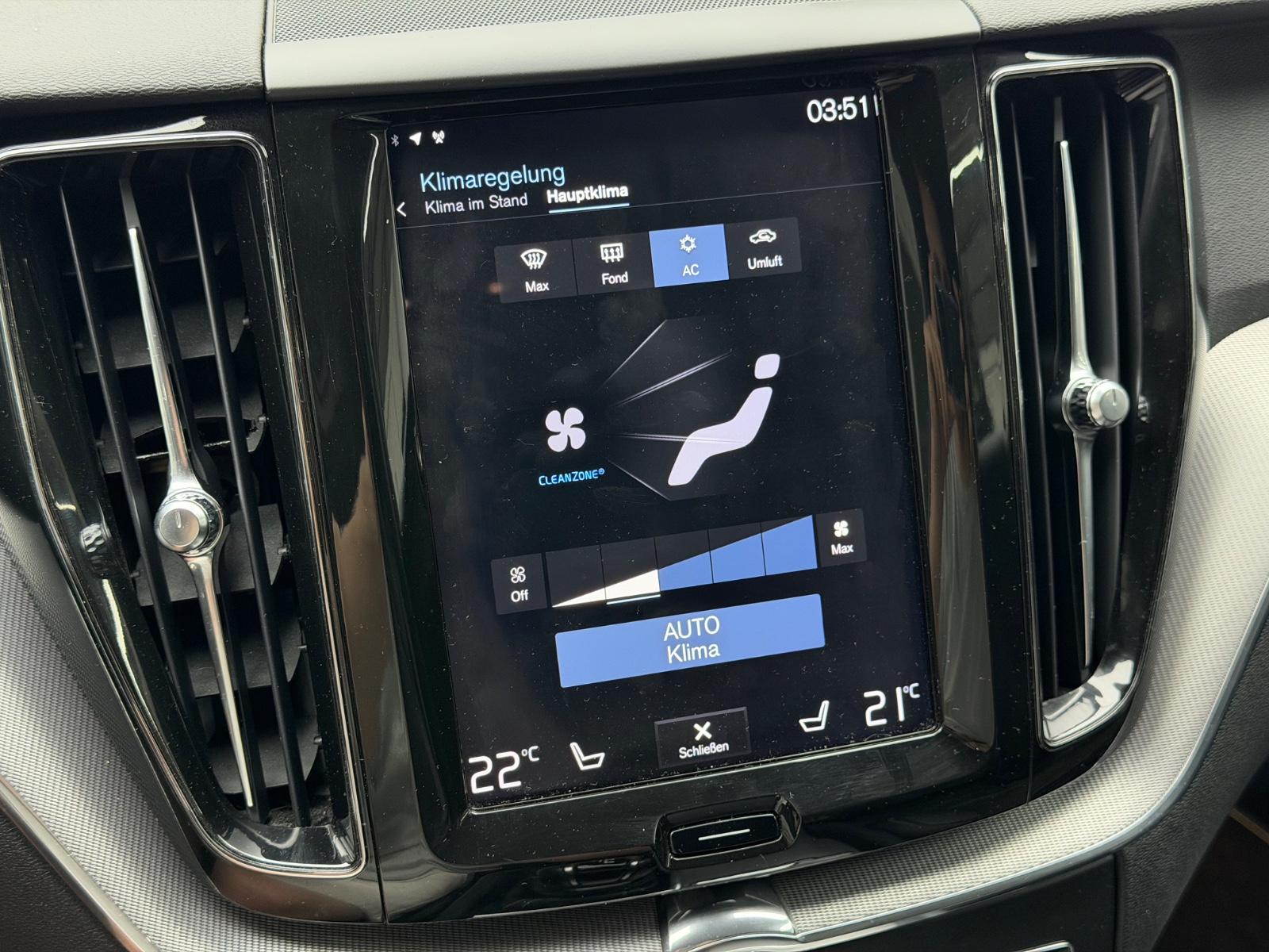 Volvo XC60 D5 AWD R-Design AHK 3D-NAVI Intel Sport