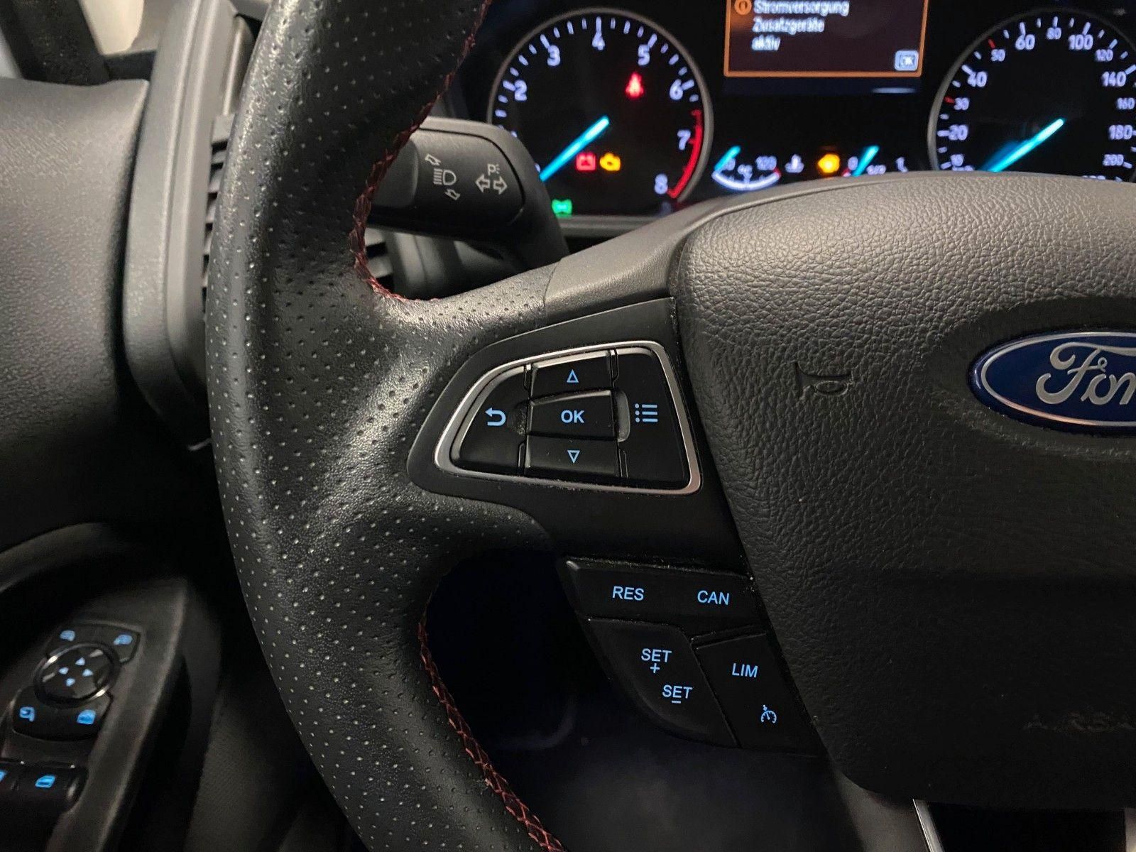 Fahrzeugabbildung Ford 1.0 EcoSport ST-Line+NAVI+XENON+ALLWETTER+KAMERA