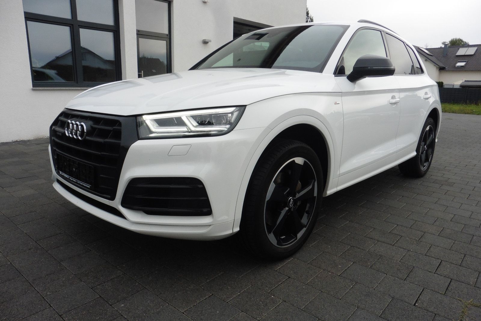 Audi Q5 40 TDI quattro sport S-Line Matrix 20" ALU