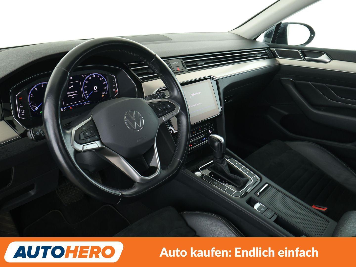 Volkswagen Passat 1.5 TSI ACT Elegance Aut.*NAVI*LED*ACC*