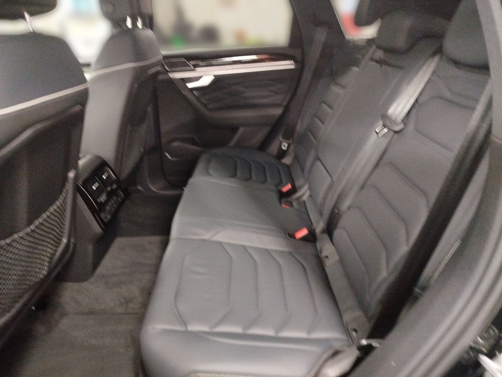 Volkswagen Touareg - Bild 10