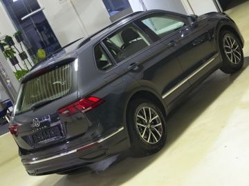 Volkswagen Tiguan - 3
