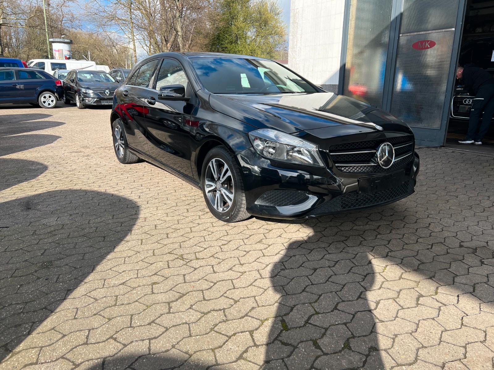 Mercedes-Benz A 180 A A 180 BlueEfficiency Navigation