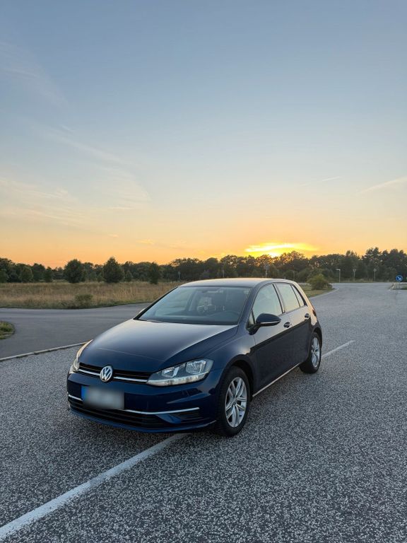 Image of Volkswagen Golf