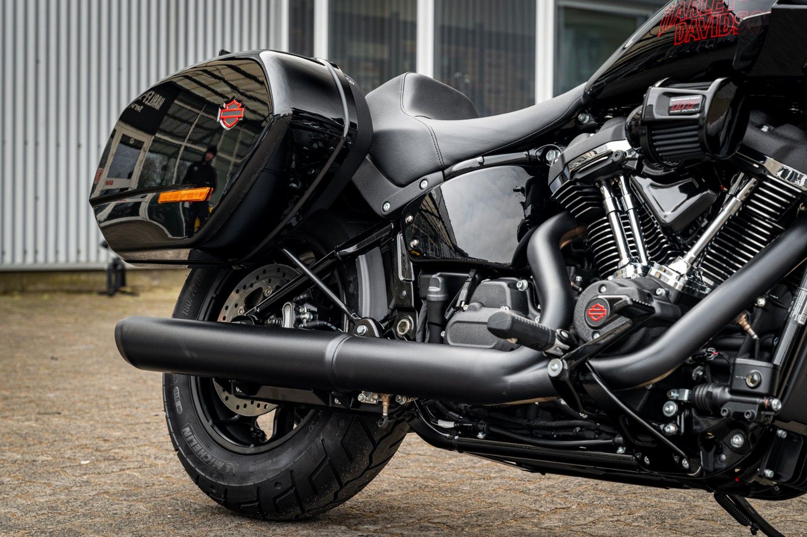Fahrzeugabbildung Harley-Davidson FXLRST LOW RIDER ST 117 MY25 - RockfordFosgate