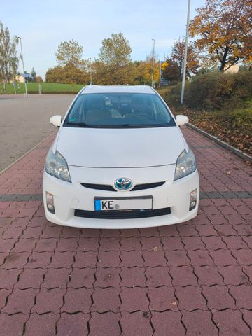 Toyota Prius 1.8-l-VVT-i Hybrid S-indiv. Executive 