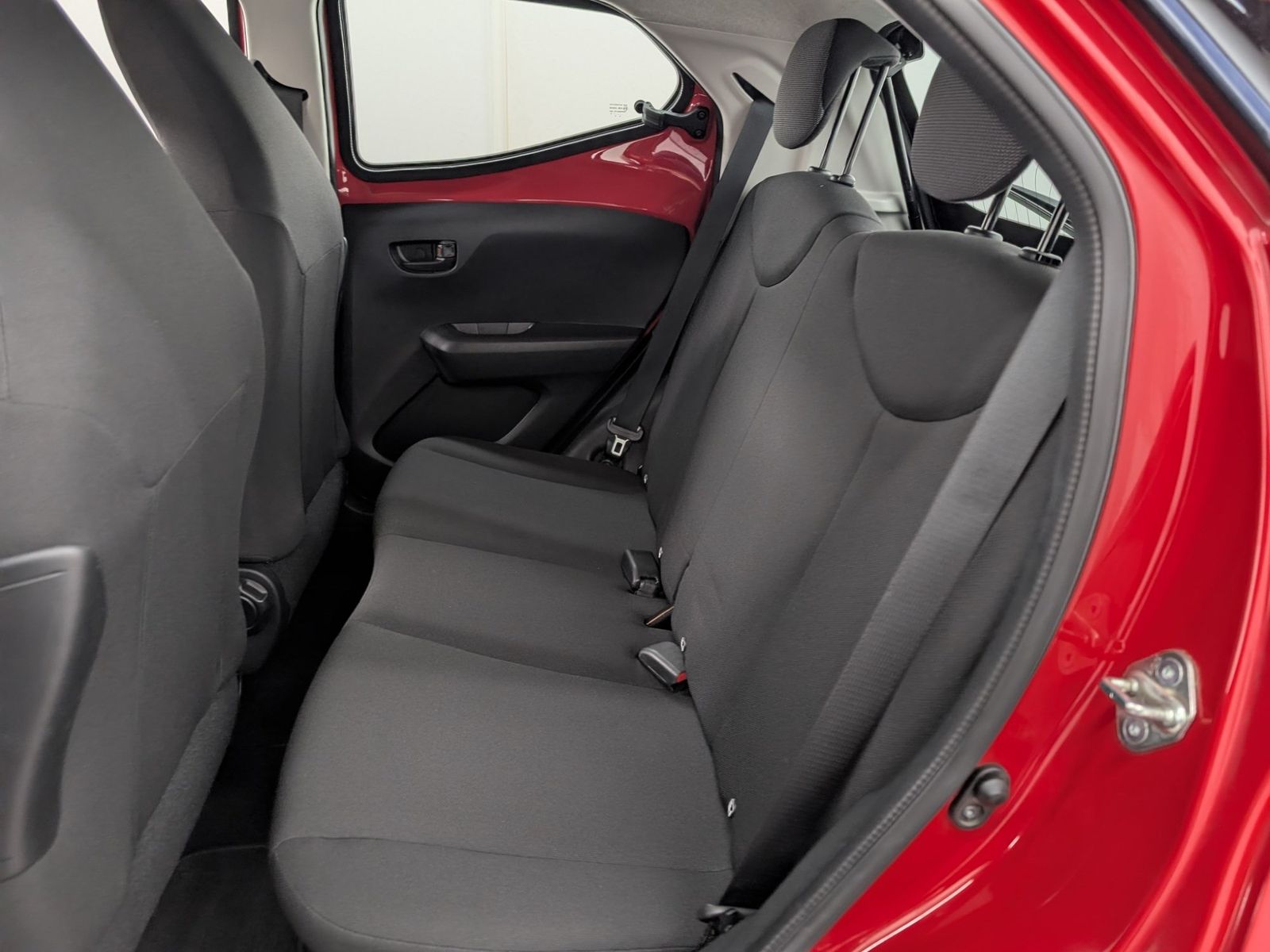 TOYOTA Aygo  1.0 x Klimaanlage – Bild 9