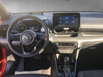 Toyota Yaris 1.5 Hybrid Style MIT TECHNIK PAKET NAVI