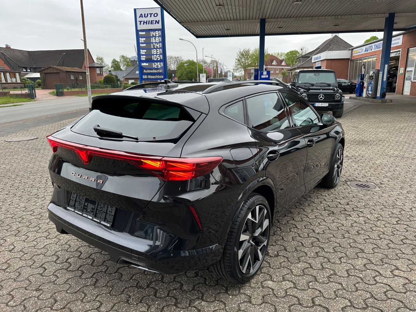 Fahrzeugabbildung CUPRA Formentor 1.5 TSI DSG Navi/AHK/ACC/LED/Shzg./17"