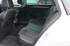 Fahrzeugabbildung Skoda Superb Combi Style 2.0 TDI DSG *AHK*NAVI*LED*