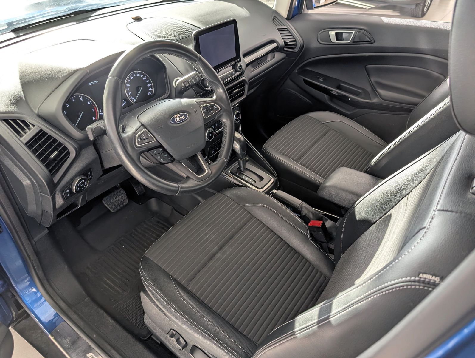 FORD EcoSport  1.0 EcoBoost Titanium Automatik Navi – Bild 37