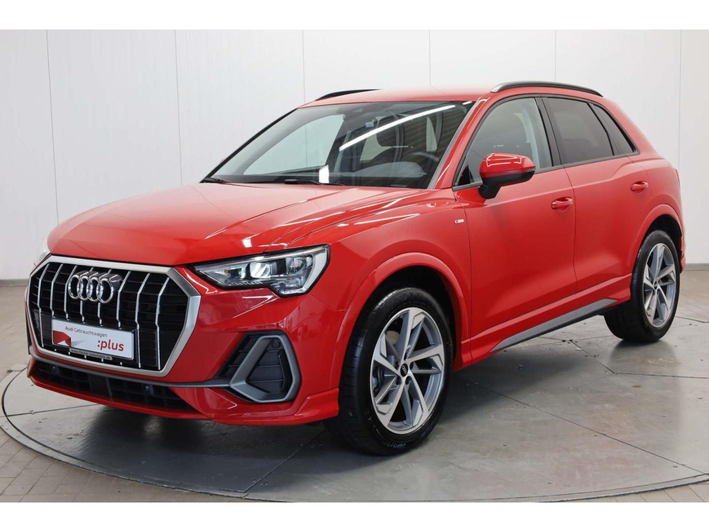 Audi Q3 35 TFSI S line S-Tronic AHK/NAV/PDC+/19'', миниатюра 2