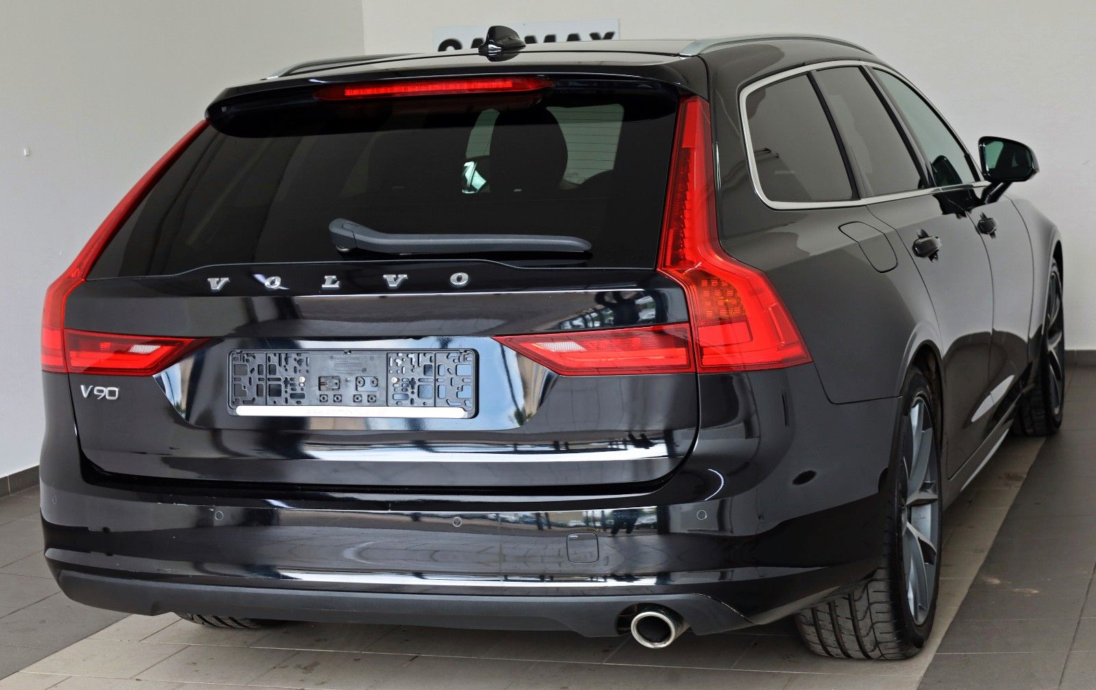 Fahrzeugabbildung Volvo V90 Momentum Pro,Leder,Navi,LED,SH,Kamera,SD,ACC