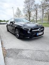 Mercedes-Benz A 220 4MATIC AMG Line | Automatik | MULTIB | AHK - schwarze Mercedes-Benz A 220